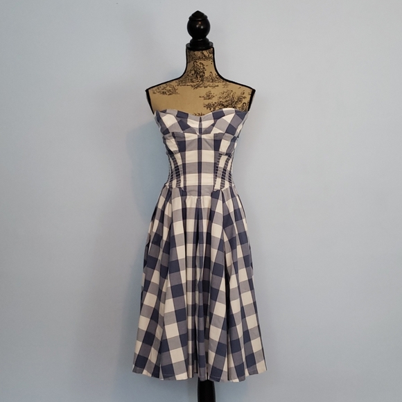 Anthropologie Dresses & Skirts - Anthropologie Strapless Gingham Dress